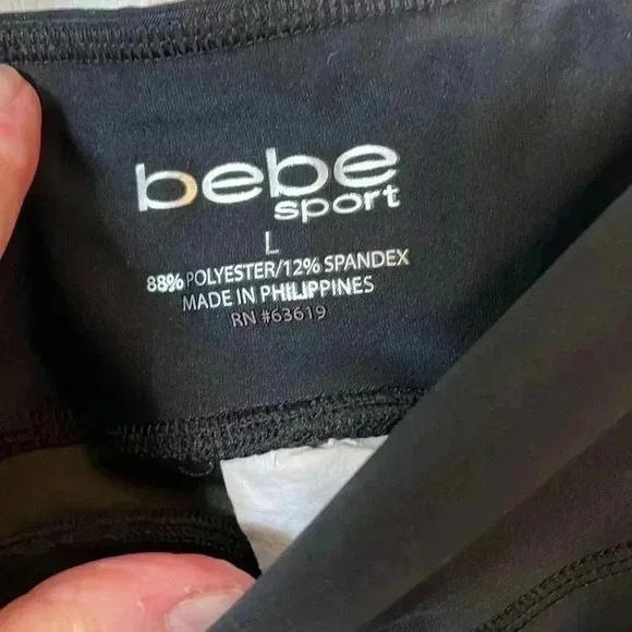 SZ Large Bebe Sport Workout/Casual Wear stretch pants Like New - Picture 3 of 5